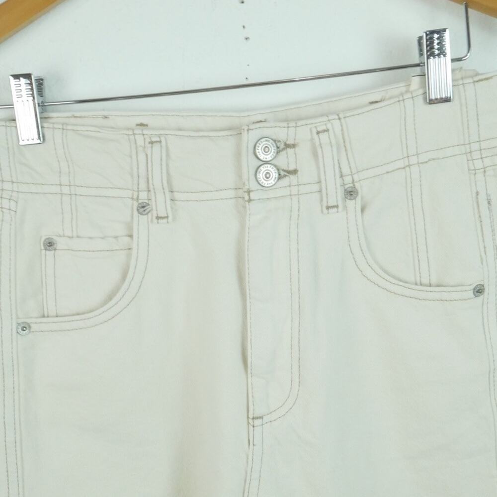 We The Free Aster Straight Jeans White Size 28 NWT High Rise Relaxed Rigid Denim - Picture 3 of 12